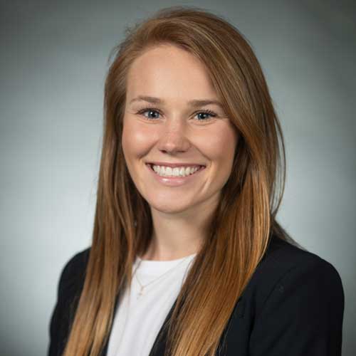 Anna Stone headshot