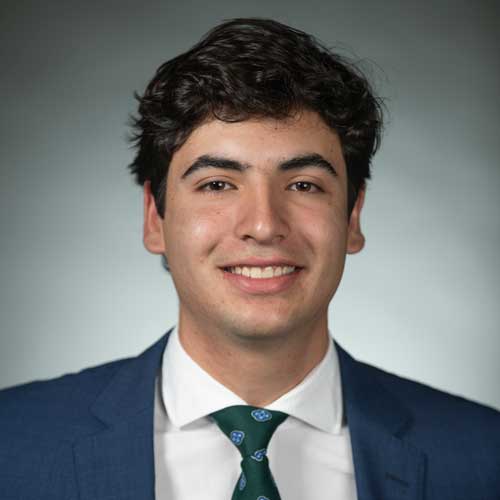 Cesar del-rio headshot