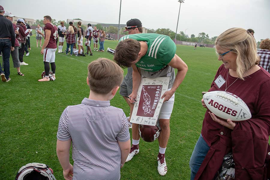 Aggie Football Autograph Session