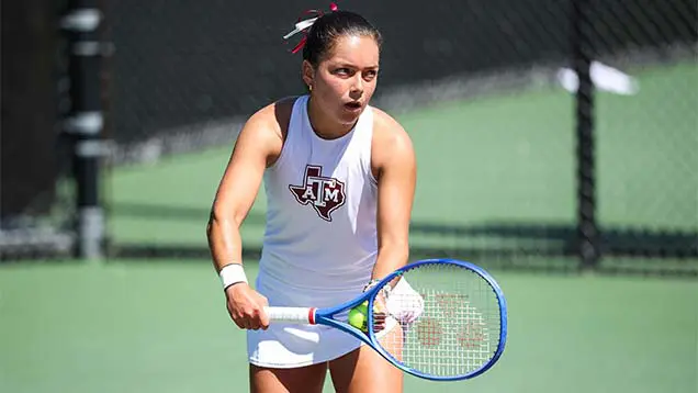 tennis player pumping fist in celebration